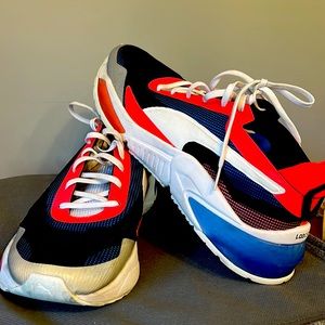 Mens Puma sneakers size 12 LQDCELL neon peach accents
